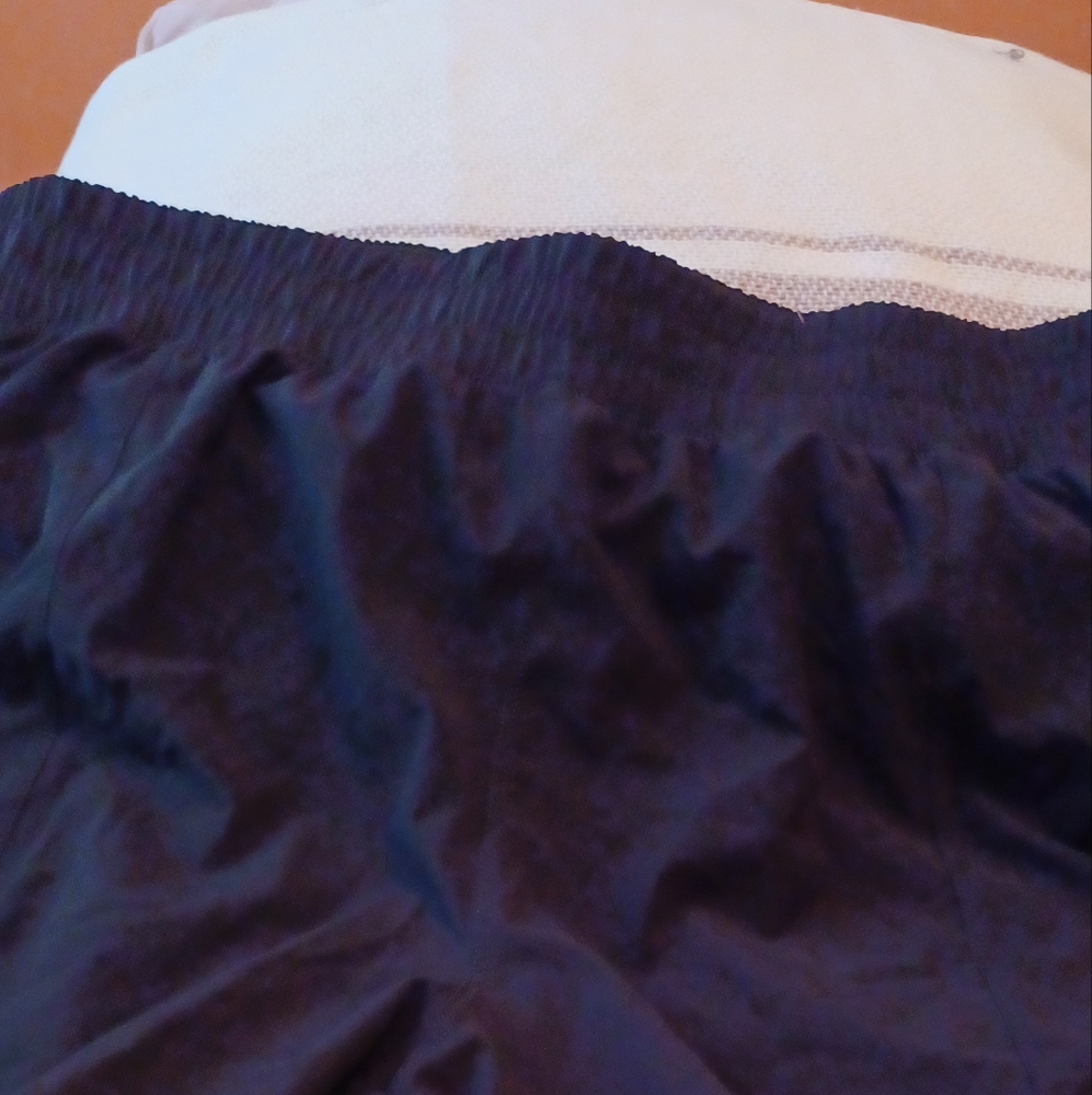 Ladies  Shorts.